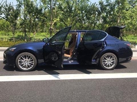 自以为这款车是C级车，拿了买A6L的钱买了它，回家跪键盘了！