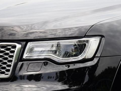 自重2.3吨，玩四驱比路虎还厉害，60万为它放弃BBA