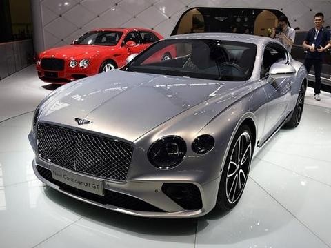 车重2.3吨，12缸强行推动3.7秒破百，要买它还是可买套二手房？