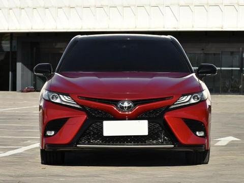 2018年最考验智商的合资B级车, 前脸看不了3秒, 却能45天卖3万辆!