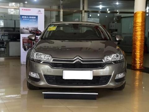 中级车对决，“面子”“里子”你选谁