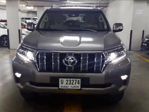 2018款丰田普拉多对比老款，多了几分霸气跟几分时尚