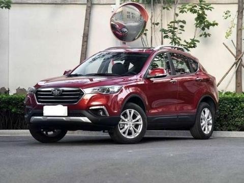 X80二十周年纪念版，2.0L+6AT,内饰感人却只配两个气囊