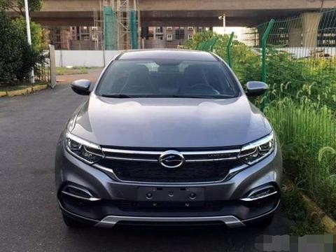 “国产路虎”即将上市，颜值爆表，内饰豪华，卖8万要逼死印度