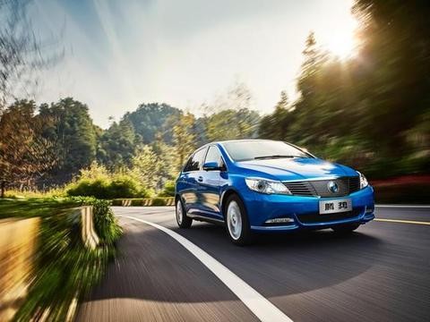 唯一能抗衡特斯拉的电动车，续航400公里充电1小时