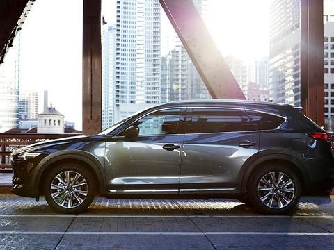 比起亚尴尬？长得好看却没什么人买，空间小、动力肉