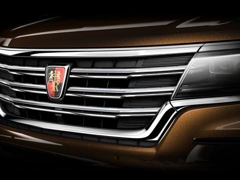 车长超4.9米，内饰媲美奔驰，这款国产七座SUV要吊打普拉多