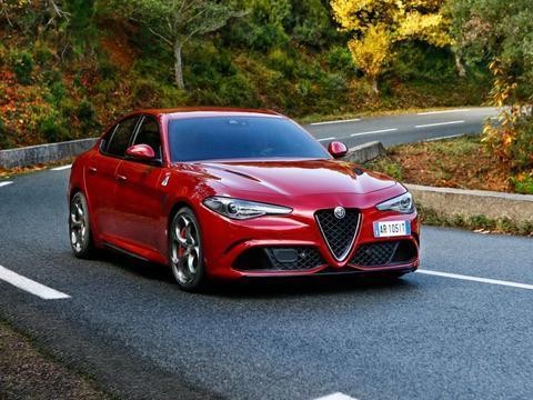 30万预算，不买BBA，这三款车足以让宝马奥迪颤抖！