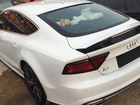 全国首提2018款白色奥迪A7, 配矩阵大灯, 比奔驰CLS还帅