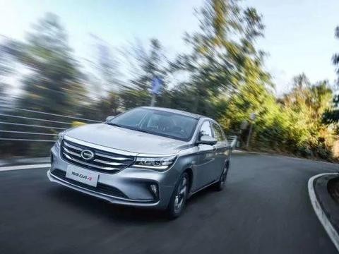 传祺GA4刚上市, 2018款全新帝豪就来, 这还让不让好好过年了?