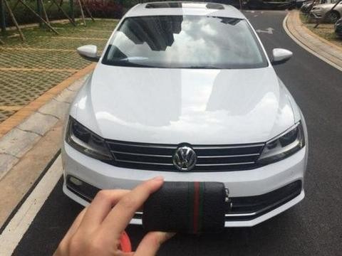 花17万元1.4T排量大众速腾, 媳妇: 不如买辆乞丐版迈腾