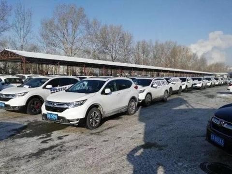 本田CR-V机油出问题, 车主聚集4S店门前讨要说法,:还不如买哈弗