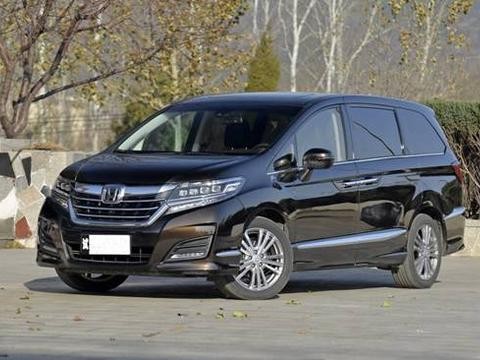 本田的这款商务车，一样的售价，比七座SUV更实用