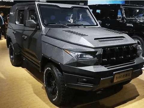 国产民用防暴车，AK47打不穿，钉子扎不破，交警见了都得让