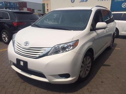 17款丰田塞纳3.5商务车MPV元旦火爆清仓促销最低报价