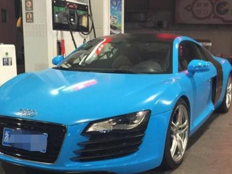 富二代为测试女友，花两百把车标扣成五菱，结果很意外