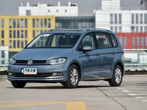 1.8T发动机，空间宽敞，配置丰富，家用车首选，不到20万