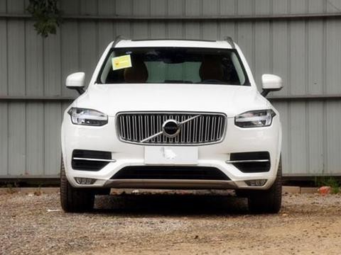 终结奥迪Q7的豪华车王，3米轴距配7个座，油耗感人仅6L