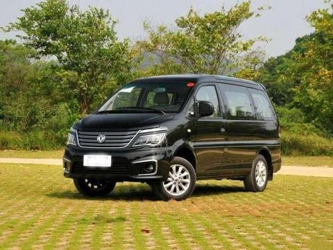 国产大MPV顶配才7万多，却配了5个天窗，秀了埃尔法一脸！