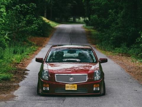 凯迪拉克CTS改装气动避震器