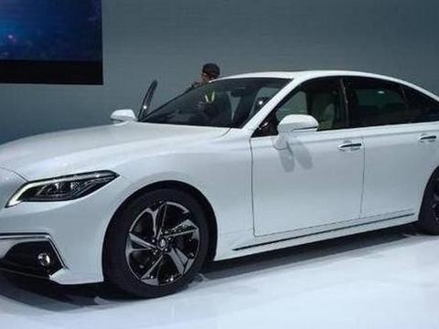 2.0T加8AT发动机油耗7L，如今跌至23万，还买个啥奥迪A6L