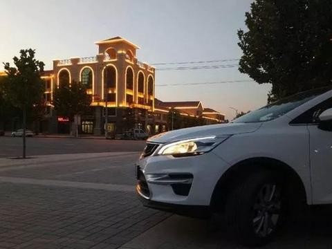 表哥刚订了辆宝骏510，见我提了这车回来，直嚷嚷说要去退了