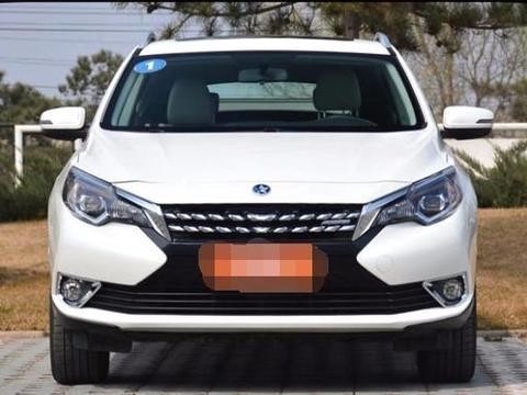 一款跨界轿跑型SUV，号称国产的宝马X6