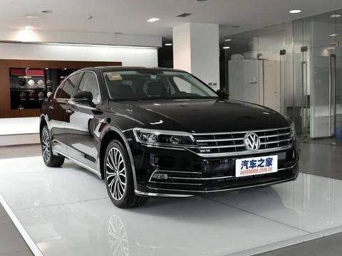 3.0T配四驱，空气悬架，大众最强旗舰不输宝马5系