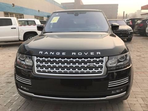 17款路虎揽胜3.0加长创世柴油版天津港现车目前最低多少钱！