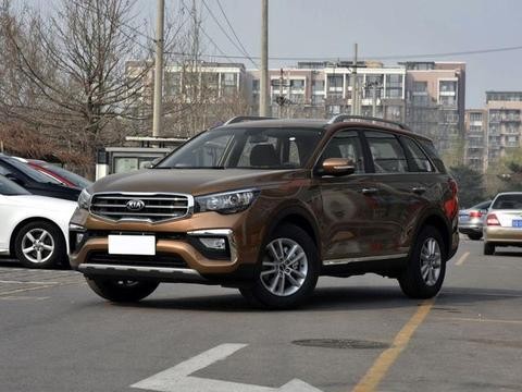 外观大气，空间大，配置齐全适合一家人出游，重点是还很省油