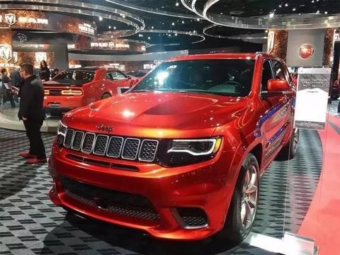 凶猛野兽，3.5秒破百，717匹马力，堪称地表最快的SUV！