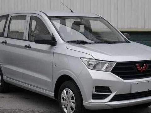 五菱宏光S出新车，外观大变样，还推出5座版！！