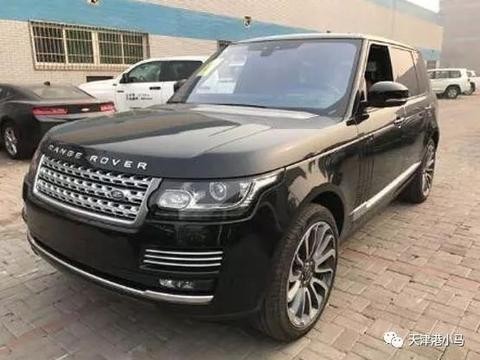 天津港小马带你看17款路虎揽胜5.0创世加长年底最后一批钜惠