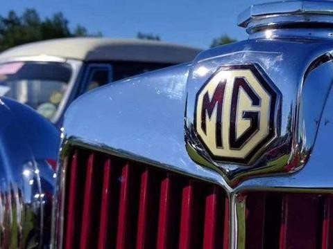 这台轿跑车比思域火, 比昂科赛拉更运动，9万起买了都说值