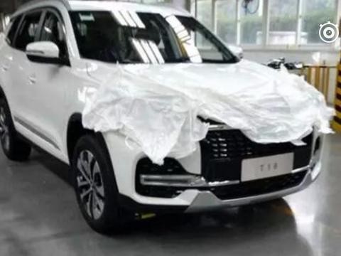 内饰造型怪异 奇瑞全新7座SUV曝光