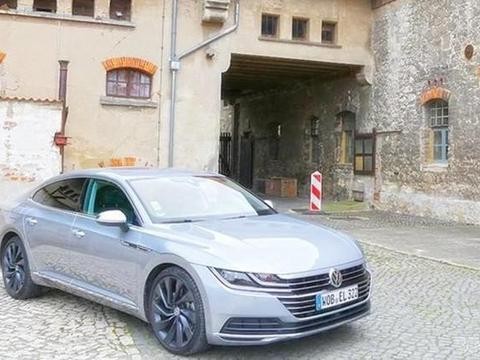 大众开窍了!新车颜值吊打思域 4米8比迈腾宽敞