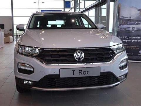 全球首台大众小型SUV-TRoc到店，颜值爆表配四驱，仅售11万起！