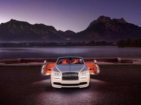 高傲的气质，彰显奢华的外表，这就是6.6T的劳斯莱斯曜影