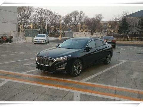 首批红旗H5已经到店,配悬浮液晶屏+全景天窗,15万起比奥迪更气派