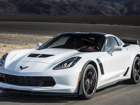 美国跑车成五菱宏光“兄弟”，加油员说“加98 汽油可惜了”