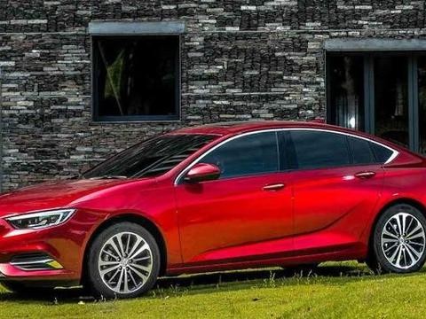 放弃奥迪A6, 硬着头皮30万买了这款车, 修理师傅都说我买对了!