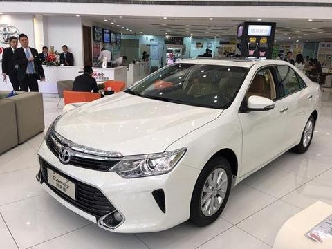 20万预算丰田凯美瑞不后悔! 累计销量1600万辆的中级车之王