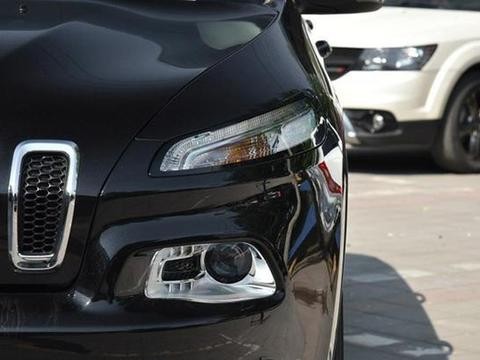 标配全景天窗，9AT变速箱，20万不再执着昂科威途观L！