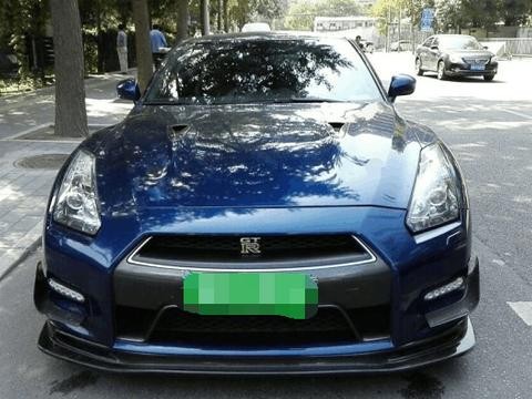 70万淘来的日产GTR, 还没上路就被深深地打击了！