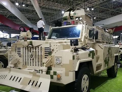 1300万的国产神车，悍马都没它霸气，连中东土豪都喜欢