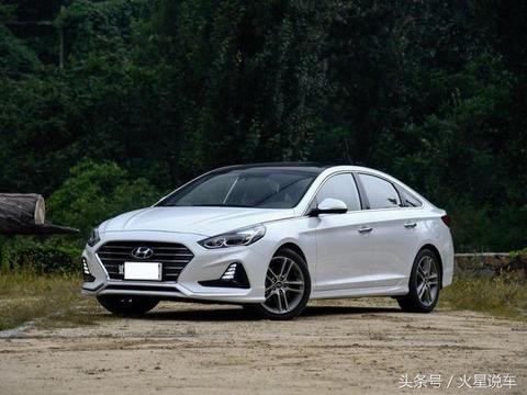 低配裸车15.98万起，远看颜值气质不输A4, 口碑还秒压雅阁