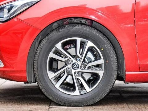 6年卖出70多万辆，换代外观比轩逸好看，7万起步帝豪有压力！