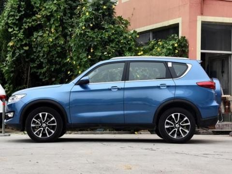 一键启动+盲区监测, 顶配不到10万, 可因品牌月销仅800台！