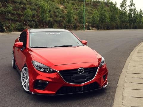 昂克赛拉自认颜值无敌、撩妹神车