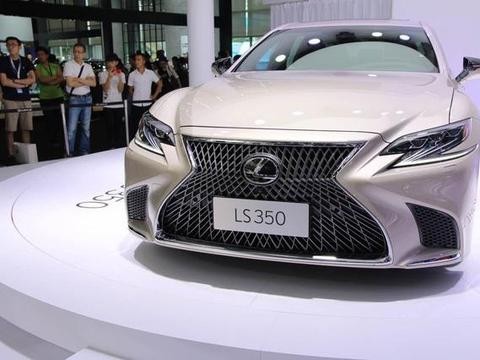 最美日系车！比奔驰GLA好看，还匹配10AT变速箱，仅88.8万起